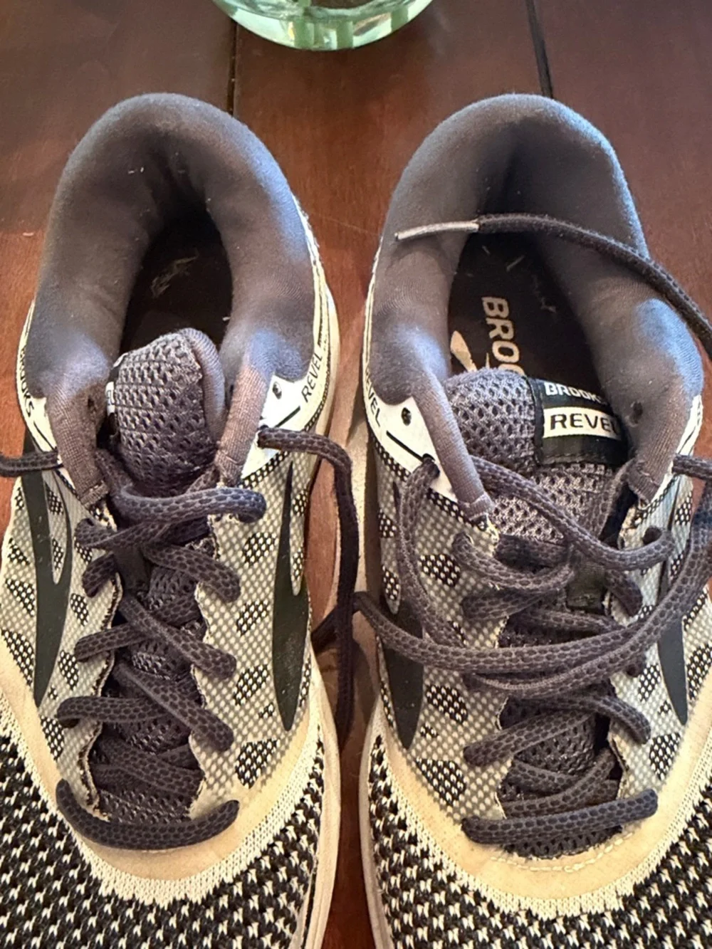 Brooks Woman’s Black and White Knit Athletic Running Shoes/Oreo